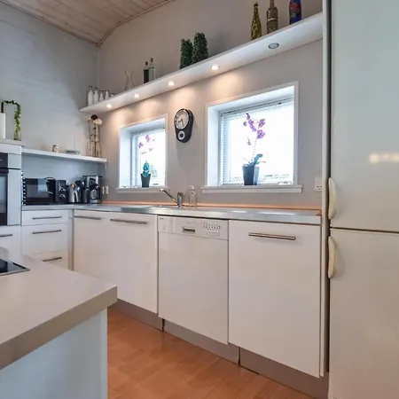 Four Bedroom Holiday In Feriehus Otterup