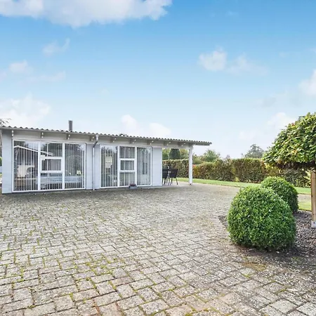 Four Bedroom Holiday In Feriehus Otterup