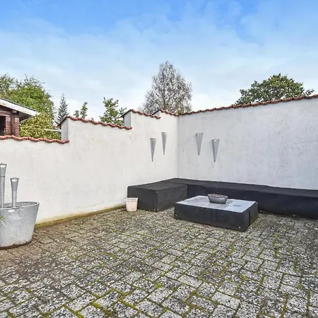 Four Bedroom Holiday In Otterup