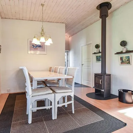 Four Bedroom Holiday In * Otterup